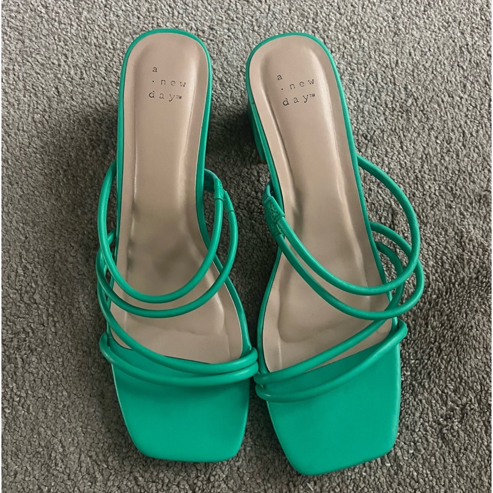 Green heels - a new day shoes